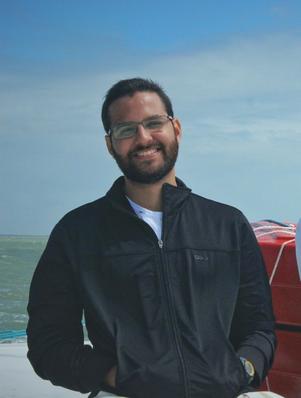 Adriano Carvalho